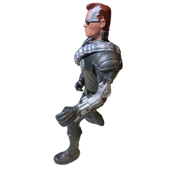 Kenner Terminator Toy Action Figure 1993 - Picture 4 of 11